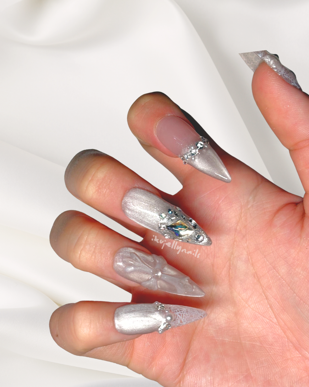 Lace n Diamonds