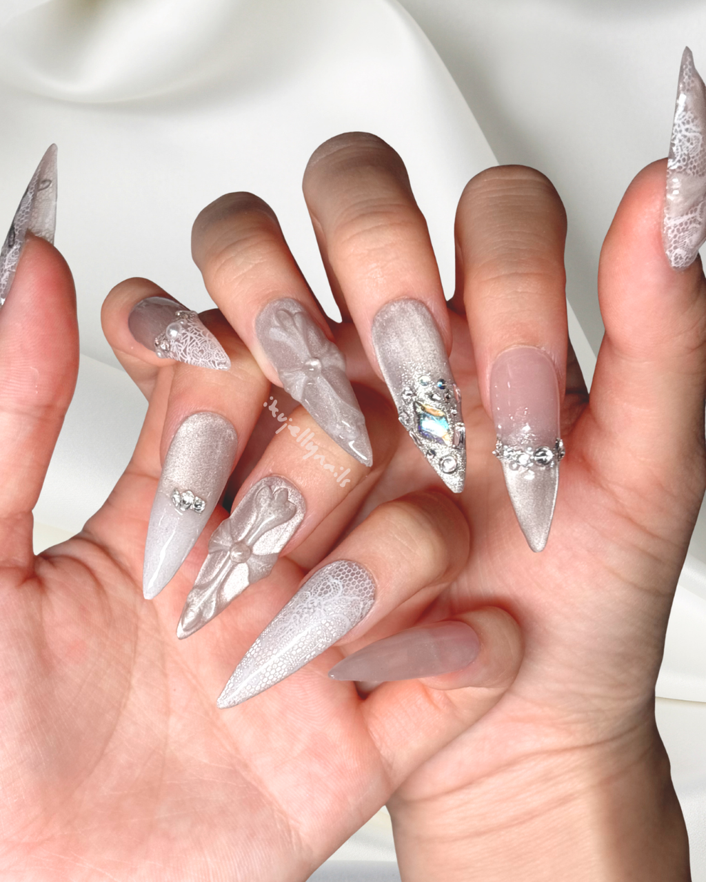Lace n Diamonds